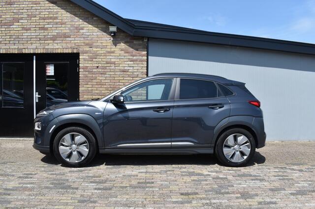 Hyundai Kona EV COMFORT 64 KWH, ACC, Navi, Camera