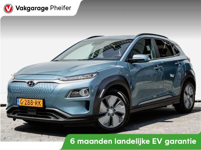 Hyundai Kona EV Premium 64 kWh Leer/ Stoel-stuurverwarming/ Head up/ Camera/ Carplay/ Navigatie
