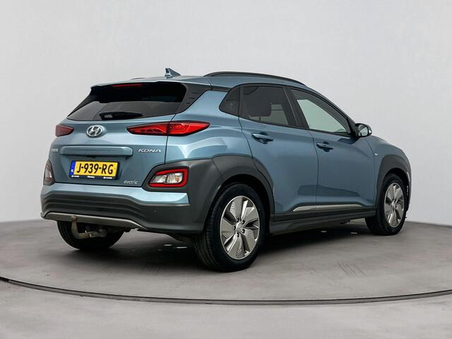 Hyundai Kona EV Fashion 64 kWh | Navigatie | achteruit camera | Trehkaak | Apple carplay |