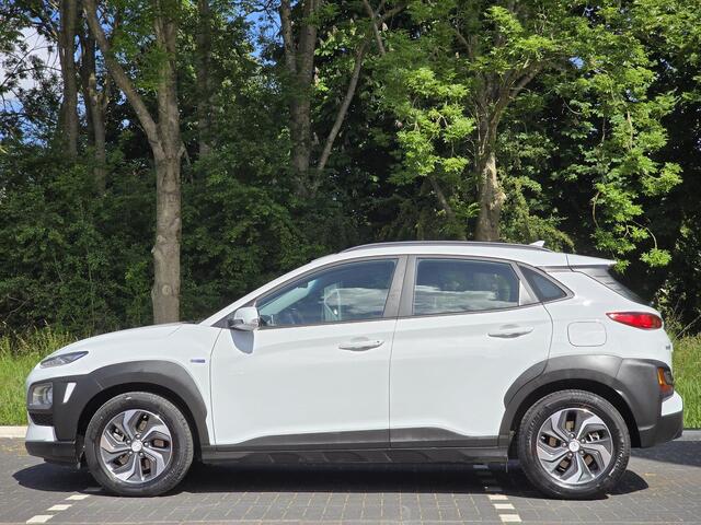 Hyundai Kona 1.6 GDI HEV Comfort Smart | Adaptieve cruisecontrol | Geïntegreerde navigatiesysteem | Achteruitrijcamera |