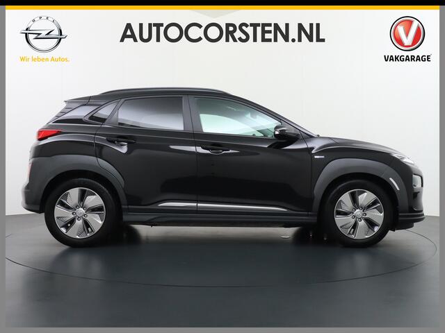 Hyundai Kona EV 64kWh AUT.204pk Grootste ACCU Adaptieve Cruise Control Camera Navi Apple Carplay Android Auto Head-Up Display Ecc DAB Keyless Pdc Regen-Lichtsensor Electric Led Blindspot Monitoring LaneAssist Subwoofer Voorruit verwarmbaar Bluetooth Privacy Glas Lmv 1