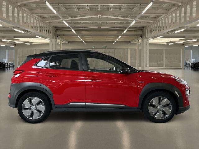 Hyundai Kona EV Premium 64 kWh Leer/headup display/Soh 99 %