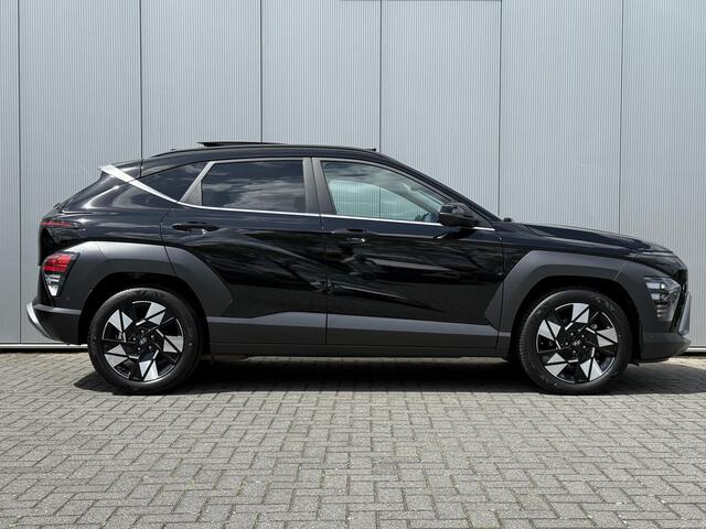Hyundai Kona 1.6 GDI HEV Premium Sky Automaat / Schuif- & Kanteldak / Zwart Leder / Stoelverkoeling / Stoel- & Stuurverwarming / Fabrieksgarantie 05-01-29 / Navigatie / 360 Camera /