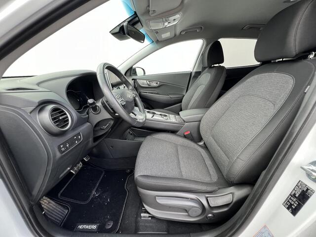 Hyundai Kona EV Comfort Smart 39 kWh Automaat / Warmtepomp / WLTP 305 KM / Bluelink Navigatie / Apple Carplay Android /