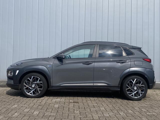 Hyundai Kona 1.6 GDI HEV Premium NL Auto Leder Trekhaak Stoel Verkoeling Stuur Verwarmd HUD PDC Carplay Navi