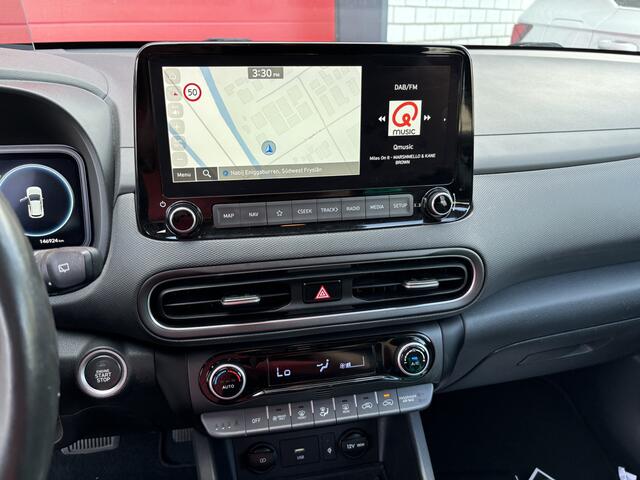 Hyundai Kona 1.6 GDI HEV Premium FACELIFT / TREKHAAK / LEDER / STOELVERW / STOELVERKOEL / STUURVERW / CAMERA / DAB+ / CAMERA / NL-AUTO