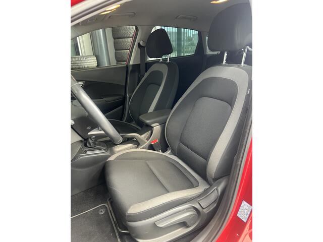 Hyundai Kona 1.0 T-GDI Comfort | TREKHAAK | CAMERA | CARPLAY / ANDROID | AIRCO | CRUISE CONTROL | PDC | LMV | BLUETOOTH