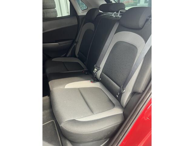 Hyundai Kona 1.0 T-GDI Comfort | TREKHAAK | CAMERA | CARPLAY / ANDROID | AIRCO | CRUISE CONTROL | PDC | LMV | BLUETOOTH
