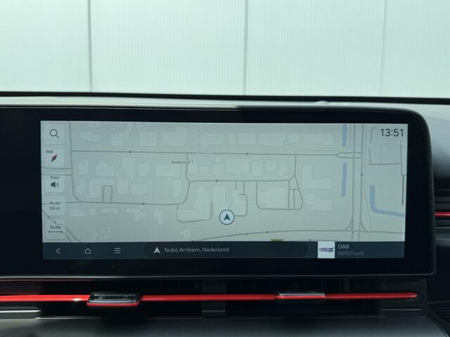Hyundai Kona Electric N Line Business 64.8 kWh / Dodehoekdetectie / Warmtepomp / 19 Inch / Stoel- & Stuurverwarming / Snel Leverbaar! /