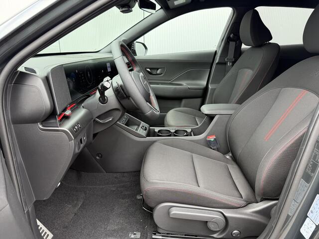 Hyundai Kona Electric N Line Business 64.8 kWh / Dodehoekdetectie / Warmtepomp / 19 Inch / Stoel- & Stuurverwarming / Snel Leverbaar! /