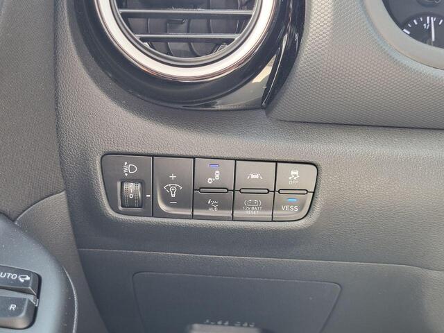 Hyundai Kona 1.6 GDI HEV Fashion | Trekhaak | Head-up Display | Climate | BLIS|