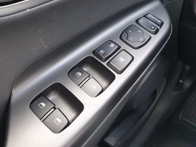 Hyundai Kona EV Premium 64 kWh / Leder / Navi / Carplay-Android Auto