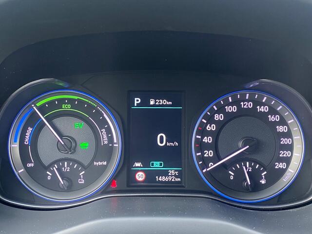 Hyundai Kona BWJ 2020 | 1.6 GDI 142PK HEV Premium | TREKHAAK | LEER | CAMERA A | CARPLAY | CLIMA | NAVI | AD CRUISE |