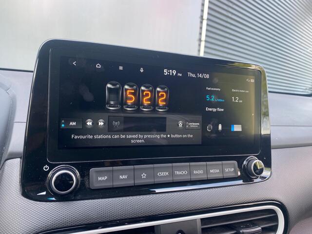 Hyundai Kona BWJ 2020 | 1.6 GDI 142PK HEV Premium | TREKHAAK | LEER | CAMERA A | CARPLAY | CLIMA | NAVI | AD CRUISE |