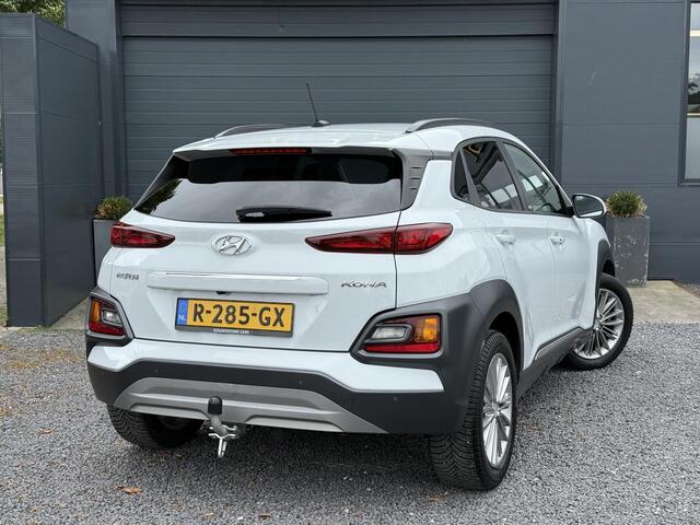 Hyundai Kona 1.0T Premium 1e Eigenaar,Navi,Camera,Trekhaak,6 Bak,120pk,Keyless,Head-up Display,Apk tot 10-2026