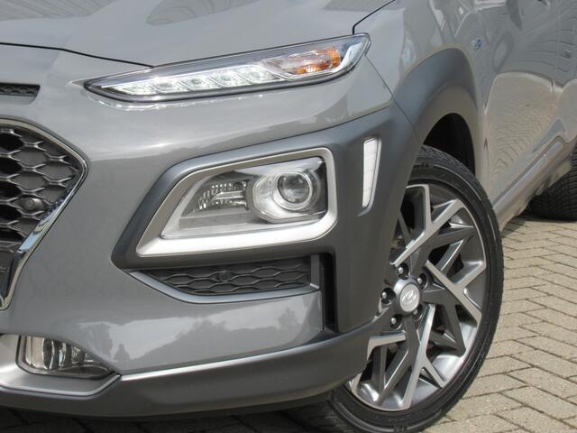Hyundai Kona 1.6 GDI HEV Premium Sky 2e eigen | dealer onder | leder | opendak | keyless | head-up