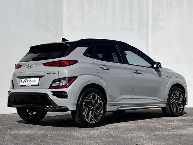 Hyundai Kona 1.0 T-GDI N Line Edition / Dealer onderhouden / Achteruitrijcamera / Stuur- en stoelverwarming / Navigatie / Apple Carplay Android / 18" LM met All Season banden /