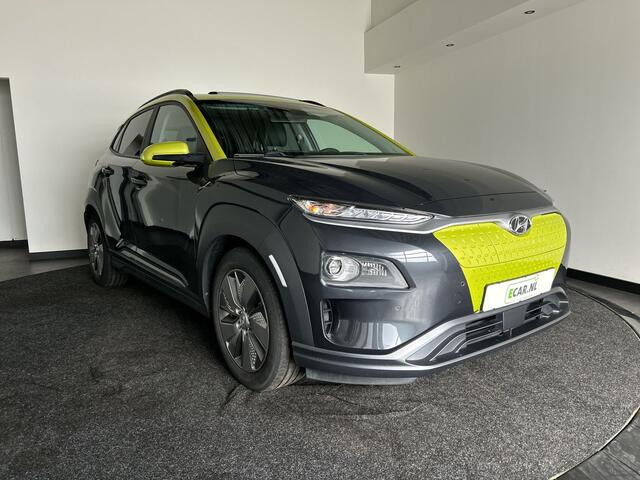 Hyundai Kona EV Premium 64 kWh | Lak in nieuwstaat! | Schuif/kanteldak | Lederen bekleding | Geventileerde en verwambare stoelen