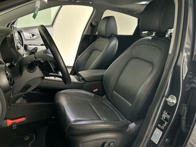 Hyundai Kona EV Premium 64 kWh | Lak in nieuwstaat! | Schuif/kanteldak | Lederen bekleding | Geventileerde en verwambare stoelen