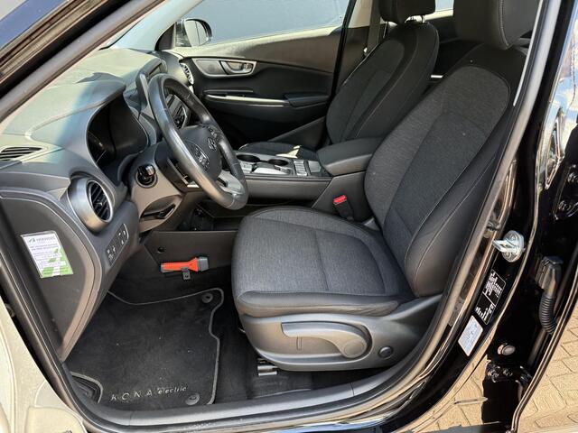 Hyundai Kona EV Comfort 64 kWh / Eerste Eigenaar / Dealer Onderhouden / SOH 100% / Adaptive Cruise / Keyless / Apple Carplay&Android Auto /