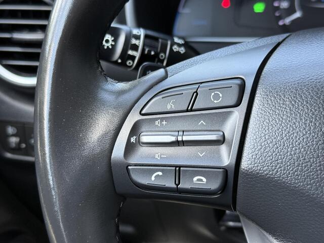 Hyundai Kona EV Comfort 64 kWh / Eerste Eigenaar / Dealer Onderhouden / SOH 100% / Adaptive Cruise / Keyless / Apple Carplay&Android Auto /