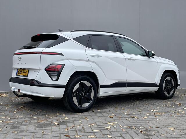 Hyundai Kona Electric Comfort Smart 65.4 kWh / Trekhaak (750Kg) / All-season banden / Navigatie / Camera / Apple Carplay/Android Auto / Stuur- en stoelverwarming