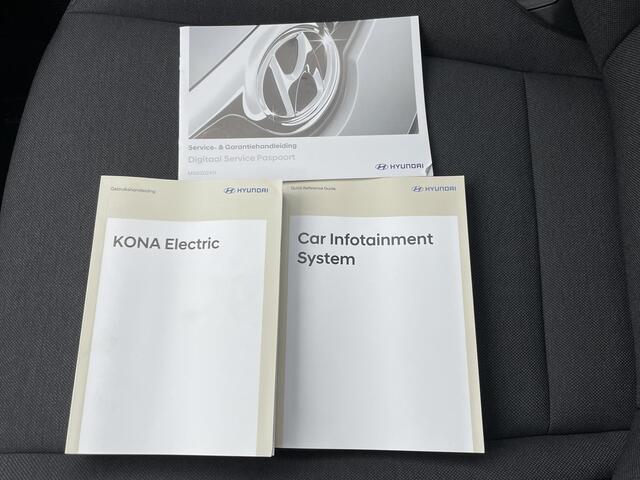 Hyundai Kona Electric Comfort Smart 65.4 kWh / Trekhaak (750Kg) / All-season banden / Navigatie / Camera / Apple Carplay/Android Auto / Stuur- en stoelverwarming
