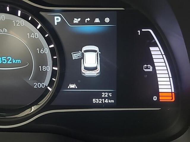 Hyundai Kona EV Fashion 64 kWh | Navi | HUD | Krell Sound |