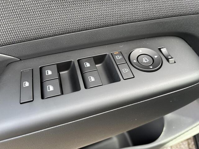 Hyundai Kona 1.6 GDI HEV Premium | Elektrische stoelen | Stoel/stuurverwarming | Stoelverkoeling | 2e zit-rij stoelverwarming | Lederen bekleding | 360* camera | Adaptive cruisecontrol | Active lane-keeping |