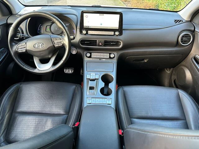 Hyundai Kona EV Premium 64 kWh 3 fase | Leder | Two Tone Black | Climate | occasion