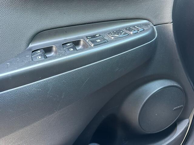 Hyundai Kona EV Premium 64 kWh 3 fase | Leder | Two Tone Black | Climate | occasion