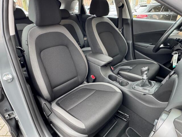 Hyundai Kona 1.0 T-GDI COMFORT/NAVI/KRELL-AUDIO/TREKHAAK/CARPLAY/NL-AUTO/25.000km!