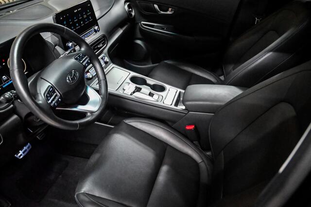 Hyundai Kona 64 kWH | PREMIUM SKY | PANO | WARMTEPOMP | STOELVERWARMING | STU