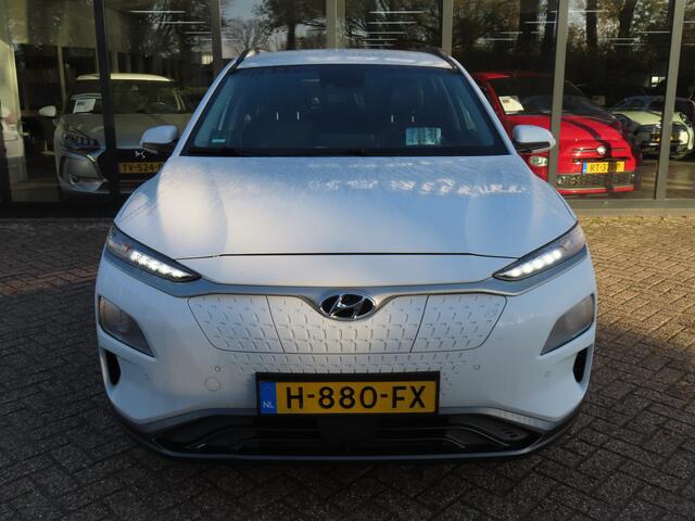 Hyundai Kona EV Premium 64 kWh*100%SOH*ACC*13140 netto*