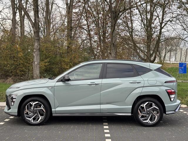 Hyundai Kona 1.6 GDI HEV N Line Edition | N-Line exterieur & Pack N-Line interieur | 18'' Lichtmetalen velgen 2-tone | Direct leverbaar | Donker getint glas |