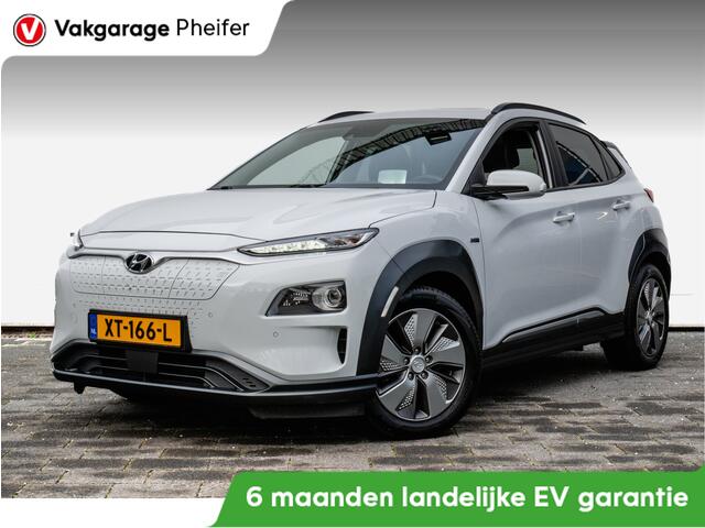 Hyundai Kona EV Premium 64 kWh Schuifdak/ Stoel-stuurverwarming/ Krell audio/ Camera/ Head up/ Blindspot/ Carplay