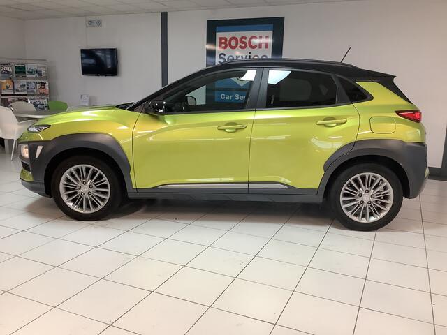 Hyundai Kona 1.0T Fashion met trekhaak en dealer onderhouden