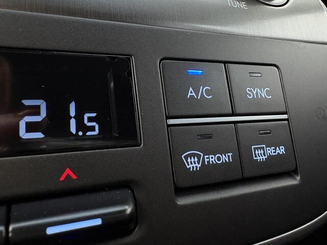 Hyundai Kona Electric Comfort Smart 65.4 kWh / Stoel en stuur verwarming / Automaat / Apple CarPlay/Android Auto / Navigatie / Cruise Control /