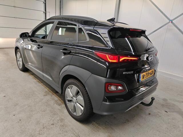 Hyundai Kona EV Fashion 64 kWh | Trekhaak | Navi | Carplay |