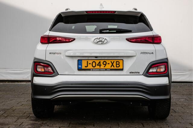 Hyundai Kona EV Fashion 64 kWh Navigatie/ Blindspot/ Camera/ Dab/ Adapt. cruise/ DAB+