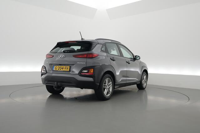 Hyundai Kona 1.0 T-GDI Comfort | Cruise Contr. | Camera | Trekhaak | CarPlay | All seasons | Clima