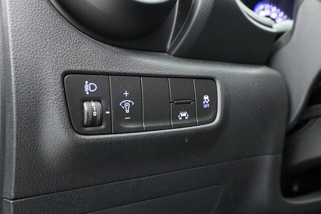 Hyundai Kona 1.0 T-GDI Comfort | Cruise Contr. | Camera | Trekhaak | CarPlay | All seasons | Clima