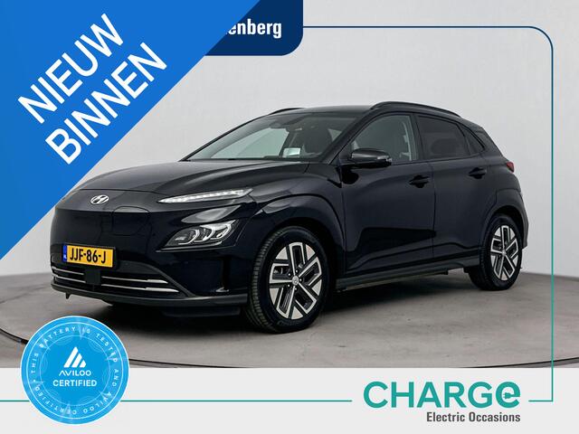 Hyundai Kona EV Fashion 64 kWh | Apple Carplay/Android Auto | Parkeer sensoren voor en achter | Elektrisch verstelbare bestuurdersstoel | Warmte pomp | Soh 97,5% |