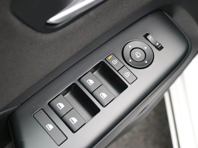 Hyundai Kona Comfort 65.4 kWh + Warmtepomp / batterijverwarming / 3-fase Laden / Navigatie / Keyless Entry & Start en Go / Adaptieve Cruise Control /