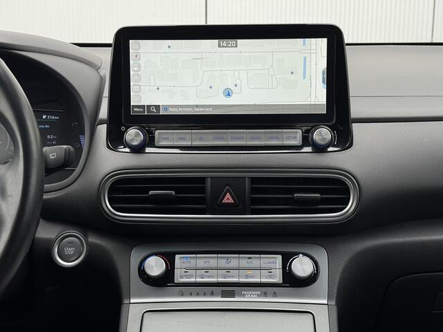 Hyundai Kona EV Comfort 64 kWh / Trekhaak 300KG / Navigatie / KRELL Audio / Adaptive Cruise Control / Climate Control / Achteruitrijcamera /