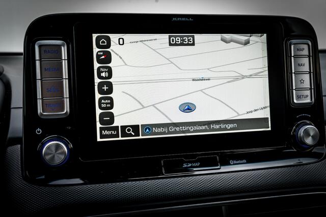 Hyundai Kona EV Premium 64 kWh | Leer | Clima | Navi | Camera | | Two-Tone lak | Navigatie | PDC V/A | Stoel / stuur verwarming |
