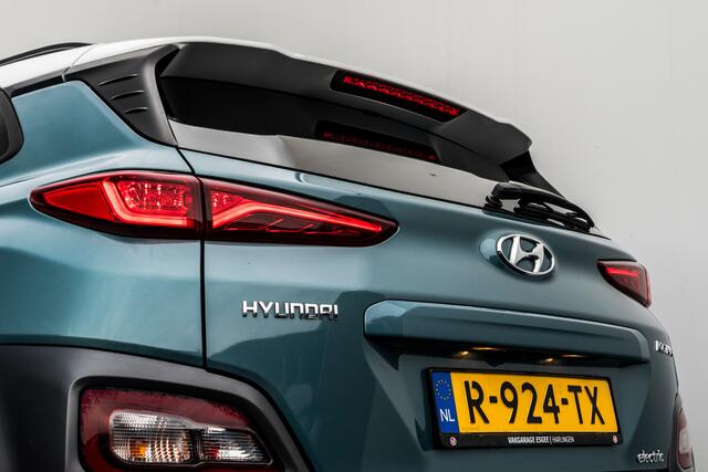 Hyundai Kona EV Premium 64 kWh | Leer | Clima | Navi | Camera | | Two-Tone lak | Navigatie | PDC V/A | Stoel / stuur verwarming |