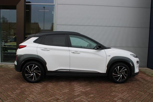 Hyundai Kona EV Fashion Design 64 kWh Airco Navi Camera Carplay Dealer onderhouden