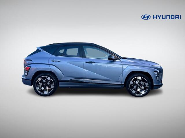 Hyundai Kona Electric Premium Sky 65.4 kWh SoH 99% NL-Auto + 1e Eigenaar, Meest Luxe Uitvoering!