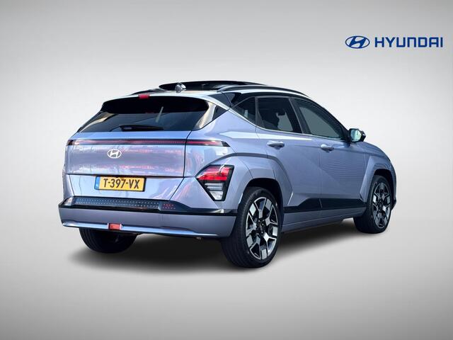 Hyundai Kona Electric Premium Sky 65.4 kWh SoH 99% NL-Auto + 1e Eigenaar, Meest Luxe Uitvoering!